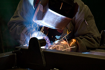 The skill of our qualified weld operators is recognised. 