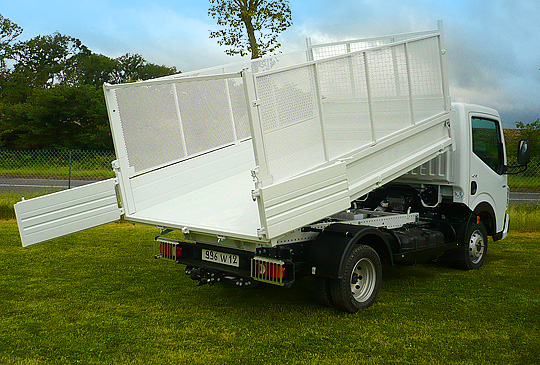 Rear tipper with side cages and twin or universal tailgate. 
